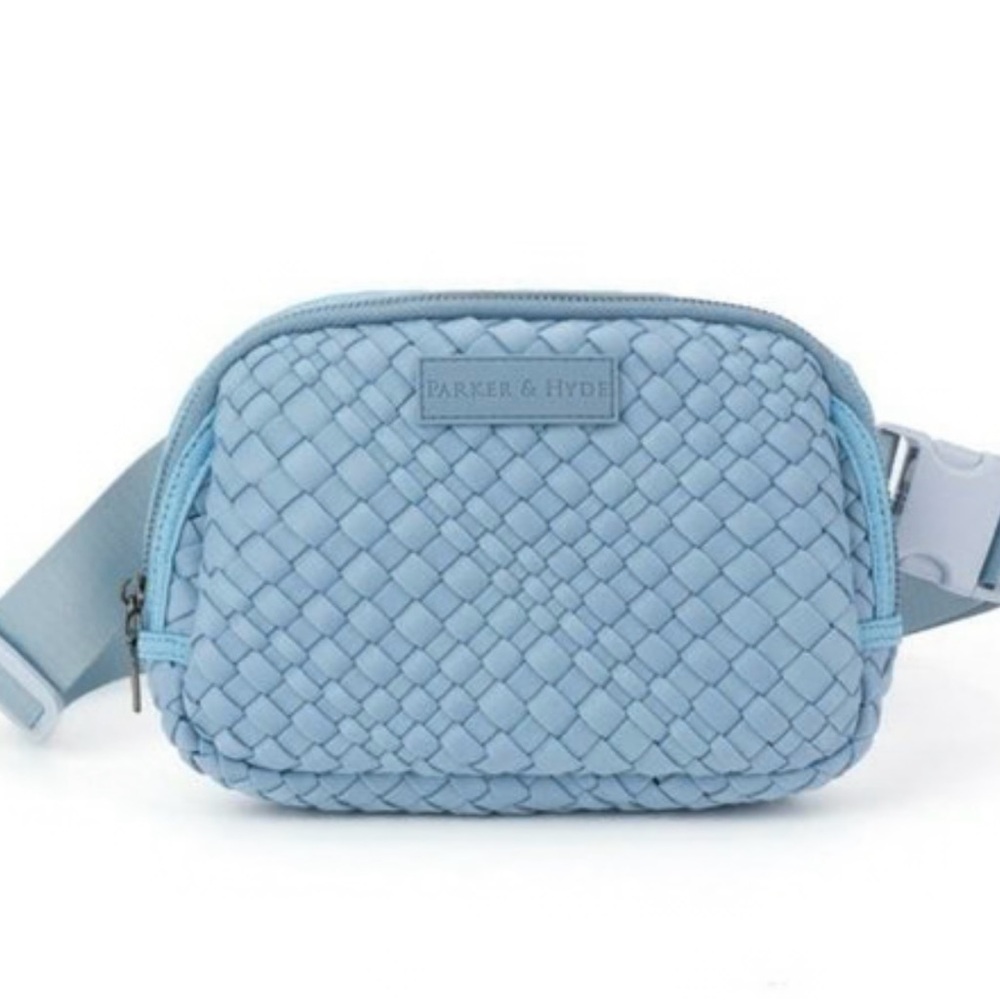 Parker & Hyde Machine Washable Woven Neoprene Belt Bag - Blue‎